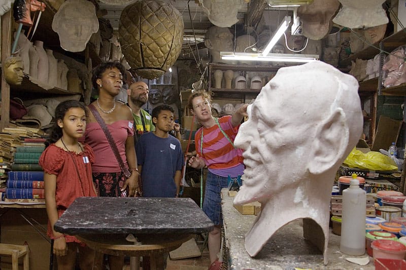 2.5-Hour Kids & Family Walking Tour in English - Meeting the legends of medieval Barcelona