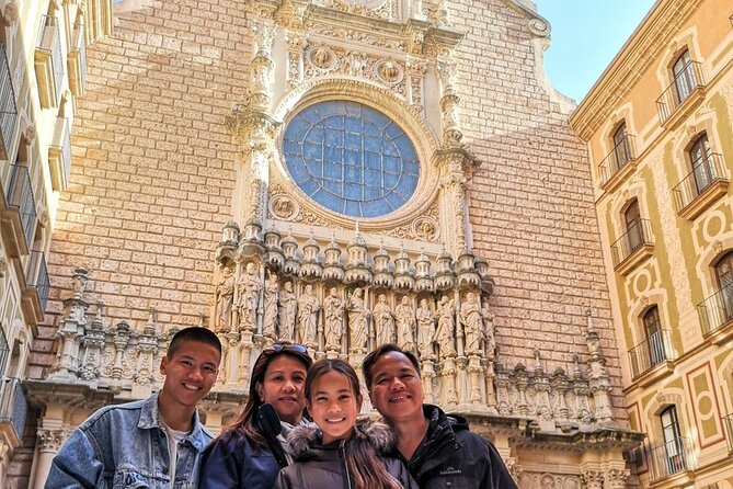 2-Day Tour: Gaudi & Sagrada Familia + Montserrat & Winery - Day one begins with Barcelona’s old center