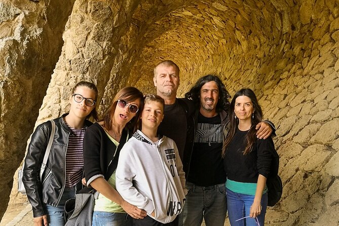 2-Day Tour: Gaudi & Sagrada Familia + Montserrat & Winery - Lunch on Rambla Catalunya