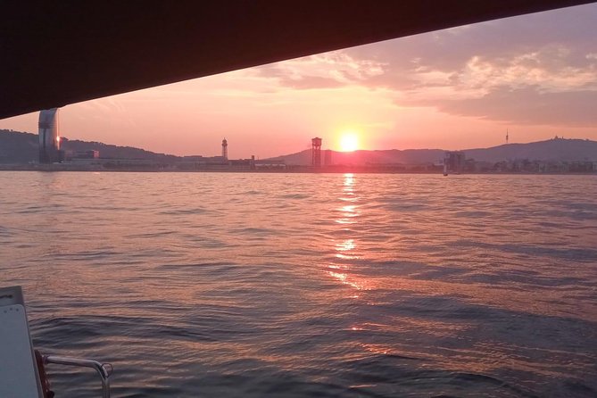 2-Hour Sailing Tour in Barcelona with Open Bar & Snacks - Should you book the Barcelona sailing tour?