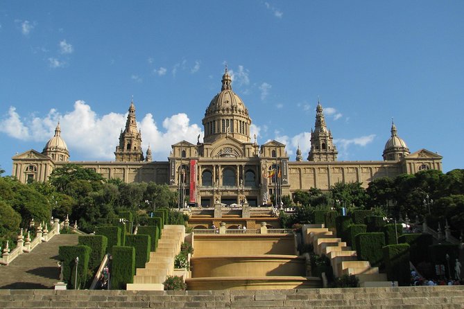 40-min Barcelona Old Urban F1 Circuit Supercar Tour - A Short Drive With a Private Feel
