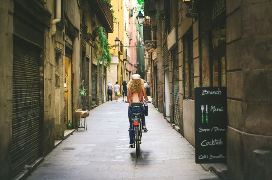 Alternative Barcelona - Raval Quarter Private Walking Tour - A break on Carrer de Blai