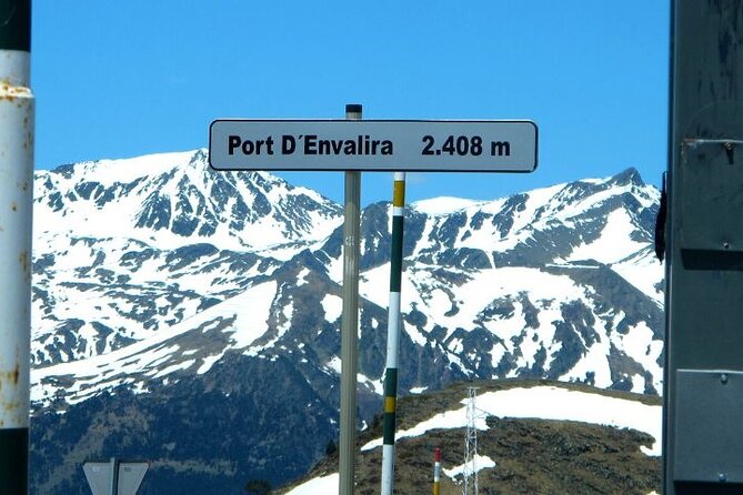Andorra, France and Spain Day Tour with 2 Guides and Hotel Pickup - From Barcelona to the Baells reservoir