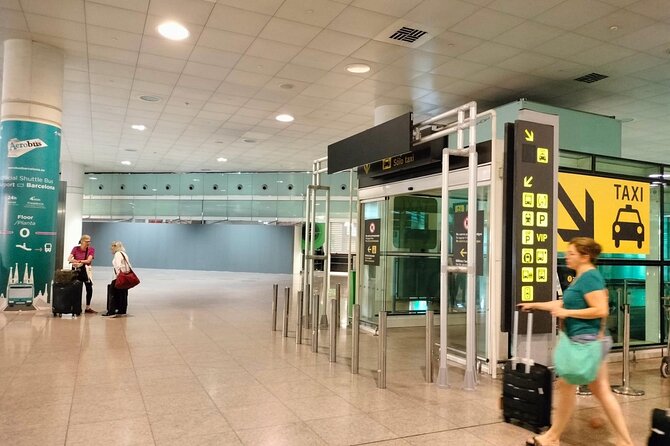 Arrival Barcelona Airport Private Transfer - The return trip is described differently
