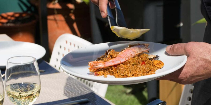 Authentic Premium Paella & Sangria in a Stunning Location - Why this paella class is different