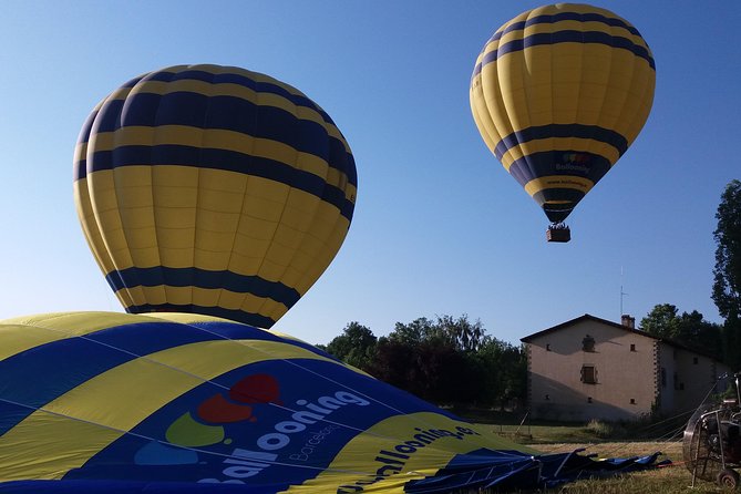 Balloon Ride over Catalonia with optional Pick-up from Barcelona - Who will enjoy this most?