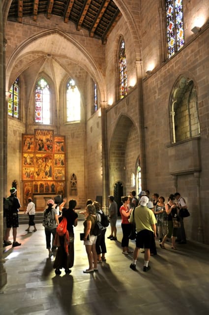 Barcelona 2-Hour Gothic Walking Tour - Barcelona Cathedral and its cloister
