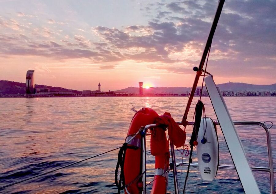 Barcelona 2 hour Mediterranean Sailing with Snacks & Drinks - Who will enjoy this trip most?