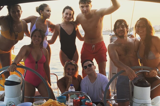 Barcelona 2-hour Private Boat Tour with Cava and snacks - Port Vell and the return route