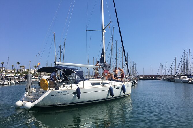 Barcelona 2-hour Private Boat Tour with Cava and snacks - Sunset departures and family occasions