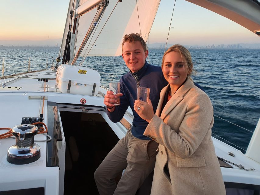Barcelona: 2-Hour Sailboat Tour with Snacks and Drinks - Port Vell, Maremagnum, and Columbus
