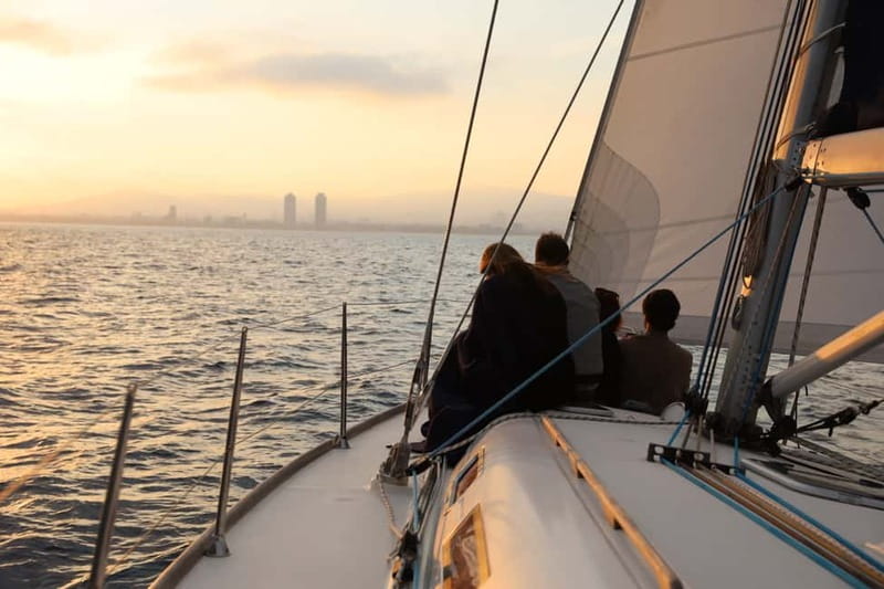 Barcelona 2h private sailing tour with local Skipper - Twenty minutes sailing through Barcelona Port