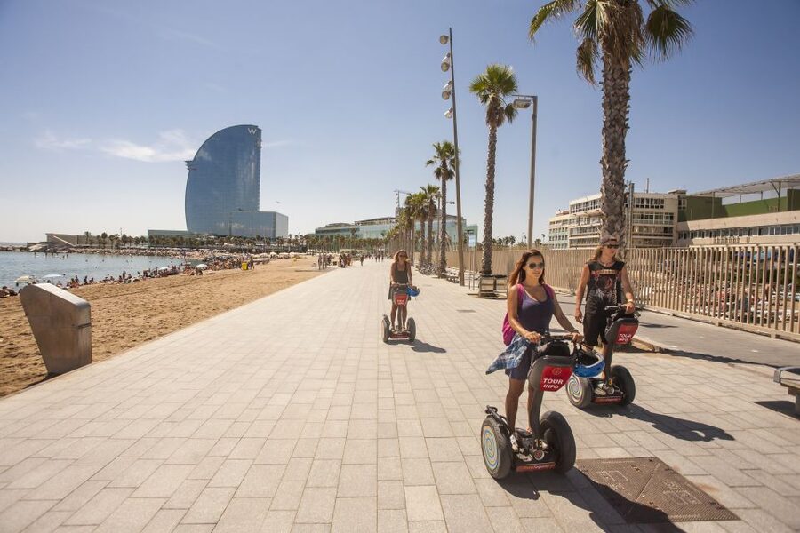 Barcelona: 3-Hour Segway Sightseeing Tour - From Columbus Monument to Port Vell