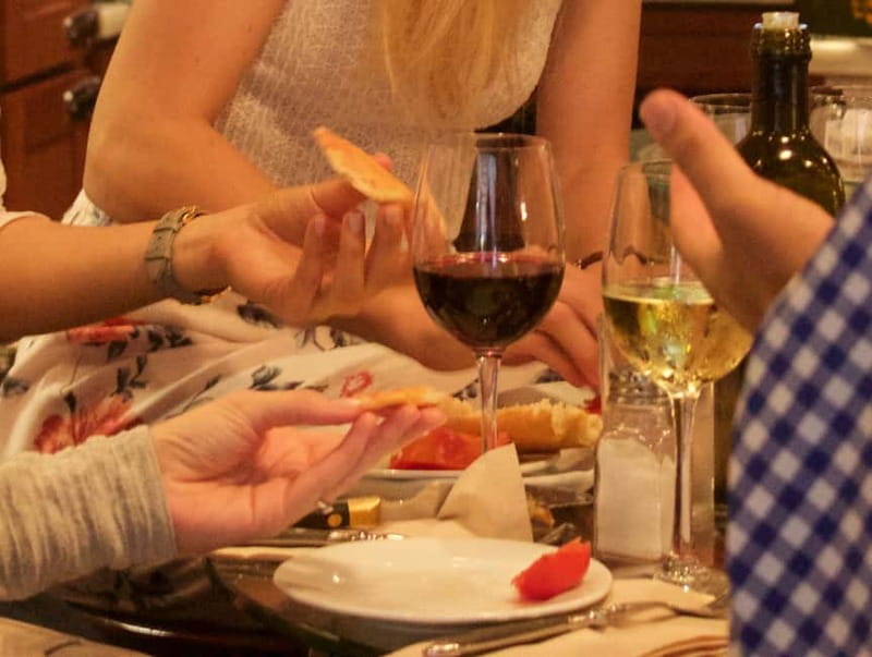 Barcelona: 3-Hour Sips, Sites & Bites Food & History Tour - A food walk through three sides of old Barcelona