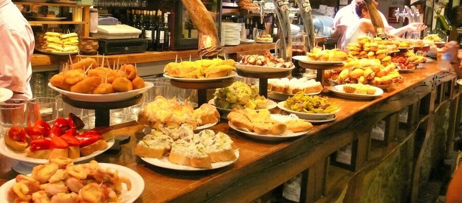 Barcelona: 4-Hour Private Market & Foodie Tour - La Boqueria: Barcelona’s Famous Market Stop