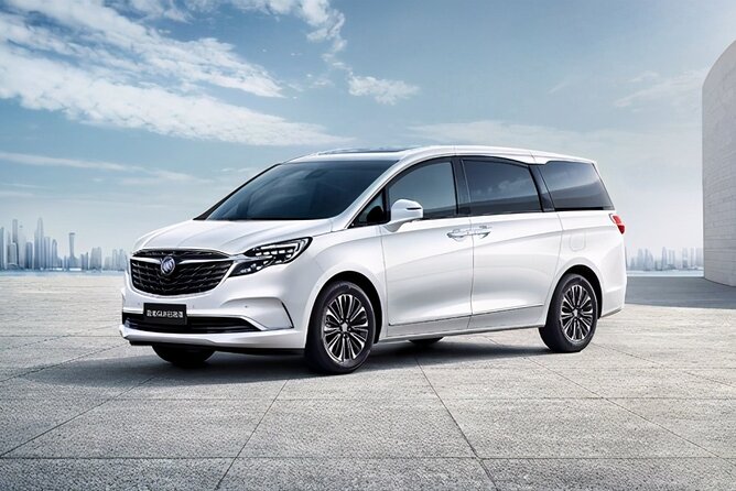Barcelona Airport (BCN) Private Transfer to Barcelona City/Hotels - Who Will Get the Most Value