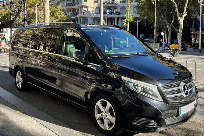 Barcelona airport transfer (From 1 to 7 passengers) - Leaving Barcelona Airport with less fuss