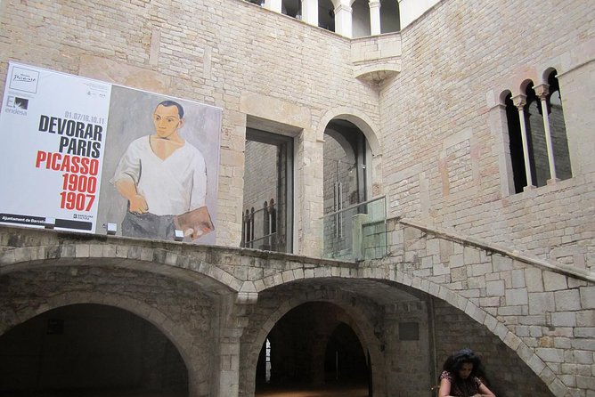 Barcelona Art and Tapas Small Group Walking Tour with Picasso Museum - Why the food and art pairing works