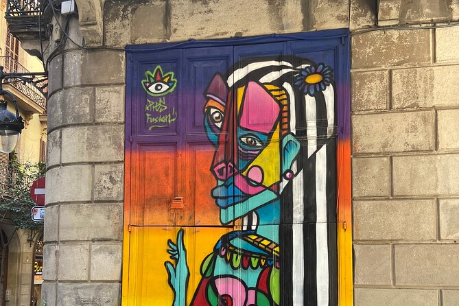 Barcelona Art & Wine: Galleries, Studios & Street Art - Starting at Galeria Senda on Carrer de Trafalgar