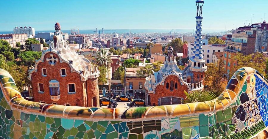Barcelona Audioguide - TravelMate app for your smartphone - Barcelona in 155 minutes, from Barcino to Barça