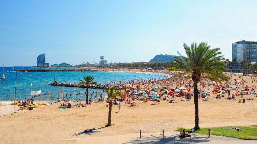 Barcelona Audioguide - TravelMate app for your smartphone - Price, activation, and day-to-day use
