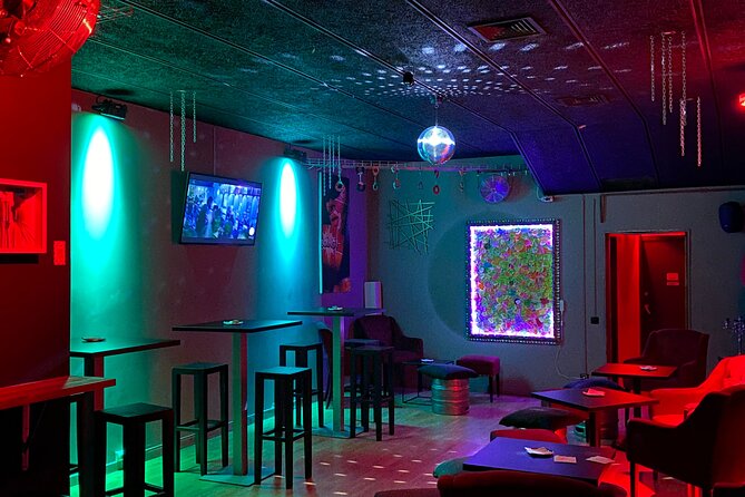 Barcelona: Bar Crawl at Gaixample - Why the six-person limit matters