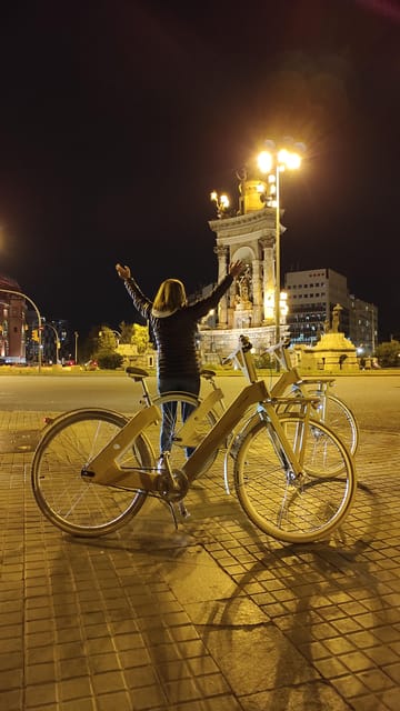 Barcelona Bicycle Tours: Evening City Tour - Why Barcelona works better by bicycle after sunset