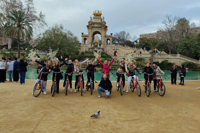 Barcelona: Bike or eBike Tour, Top Sights & Local Insights - Parc de la Ciutadella and El Born
