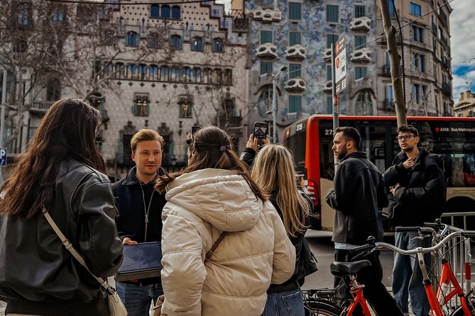 Barcelona: Bike or eBike Tour, Top Sights & Local Insights - The Gothic Quarter and Barcelona Cathedral