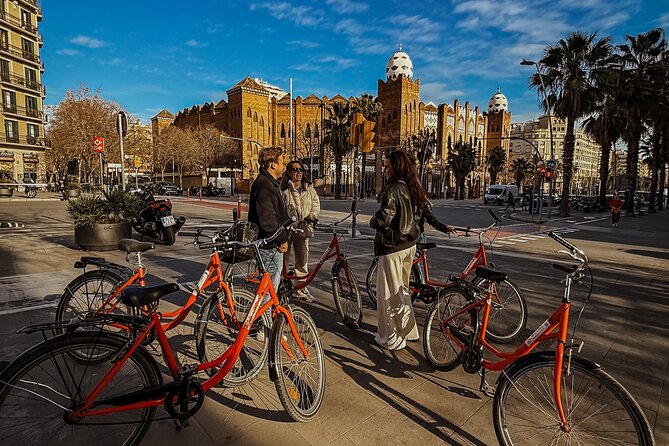 Barcelona: Bike or eBike Tour, Top Sights & Local Insights - What the optional tapas break adds