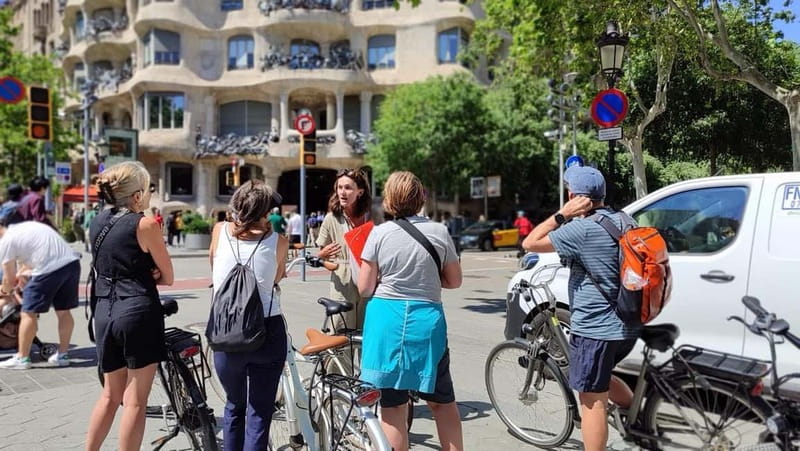 Barcelona: Bike or eBike Tour, Top Sights & Local Insights - The bikes, pace, and safety
