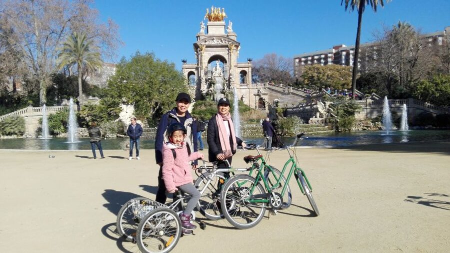 Barcelona: Bike Tour for Families - Bikes, helmets, weather, and practical limits