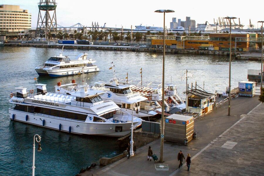 Barcelona: Boat Tour in Las Golondrinas - How much value do you get for about $9?