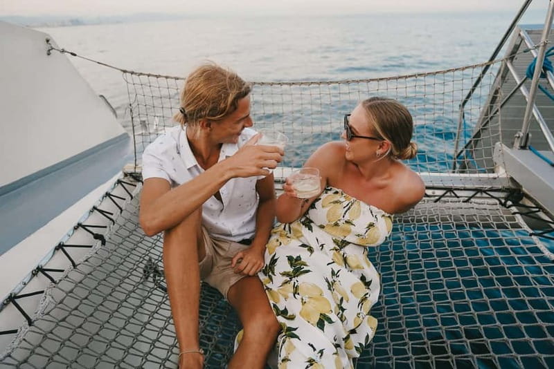 Barcelona: Brunch Boat Party with Drinks and DJ - Five drink tickets and an open soft-drink bar