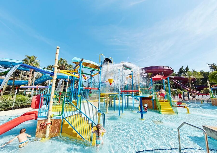 Barcelona: Caribe Aquatic Park Full-Day Ticket with Transfer - What your Barcelona water-park day looks like