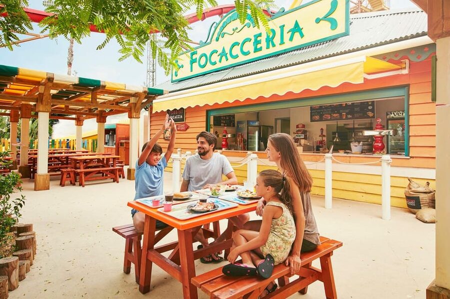 Barcelona: Caribe Aquatic Park Full-Day Ticket with Transfer - Queues, wristbands, and how to protect your time