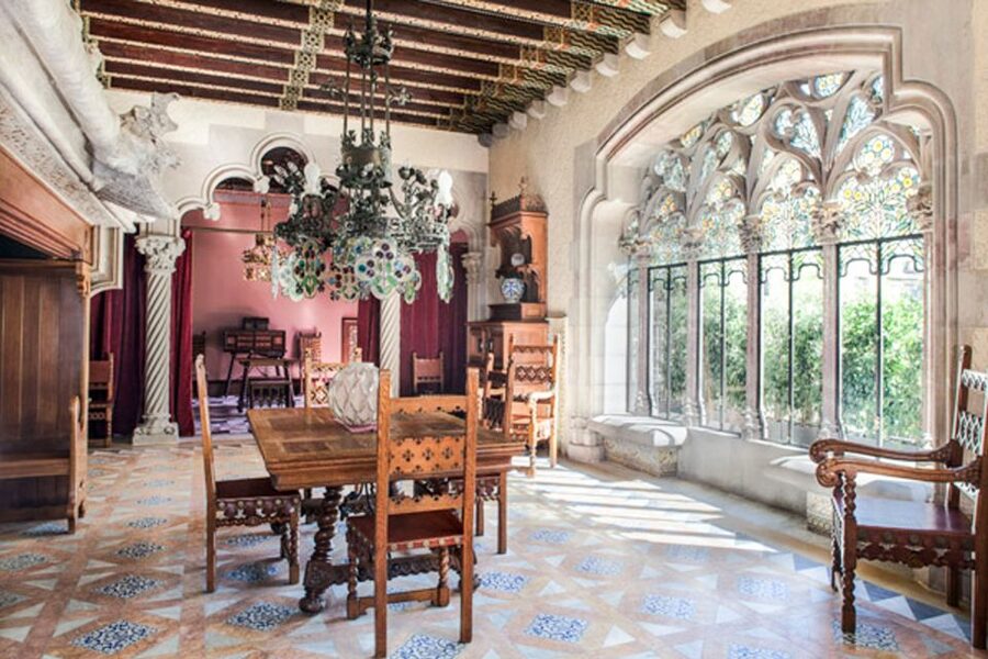 Barcelona: Casa Amatller Guided Visit with Chocolate Gift - Key points to know before you book