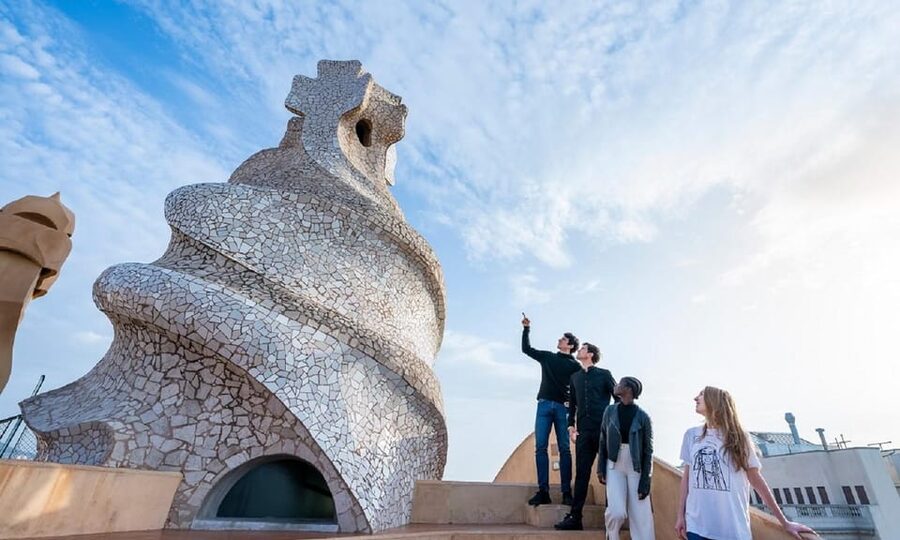 Barcelona: Casa Batlló, Casa Milà & Casa Vicens Guided Tour - Three Gaudí houses, three very different moods