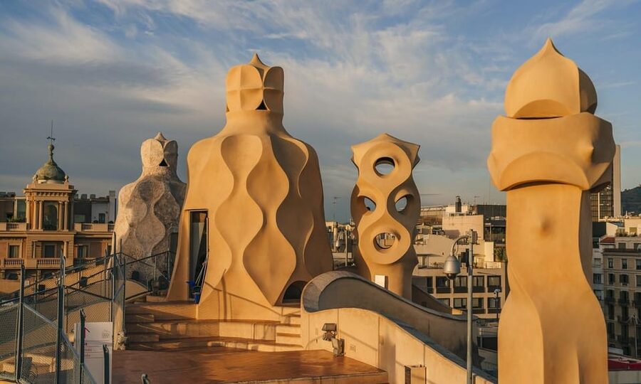 Barcelona: Casa Batlló, Casa Milà & Casa Vicens Guided Tour - Casa Milà, from stone façade to warrior rooftop