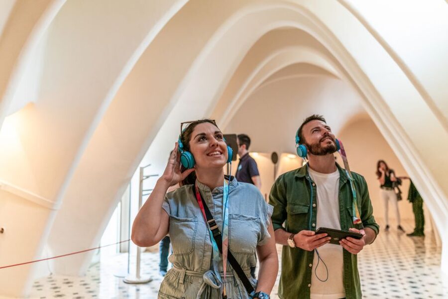 Barcelona: Casa Batlló Entry with Self-Audioguide Tour - Why Casa Batlló feels unlike any other Barcelona house