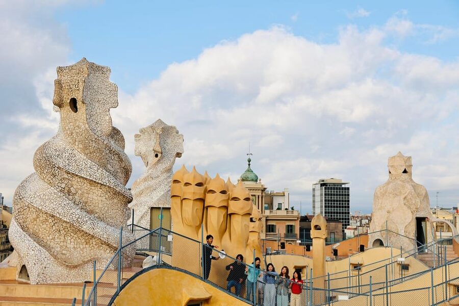 Barcelona: Casa Vicens, Pedrera, and Casa Batlló Guided Tour - Key points to know before booking
