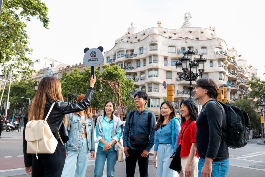 Barcelona: Casa Vicens, Pedrera, and Casa Batlló Guided Tour - Casa Vicens and Gaudí’s first big statement