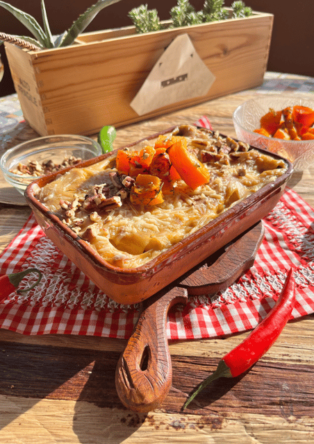 Barcelona: Catalan Cuisine cooking course 100% vegan - Group size and the social side