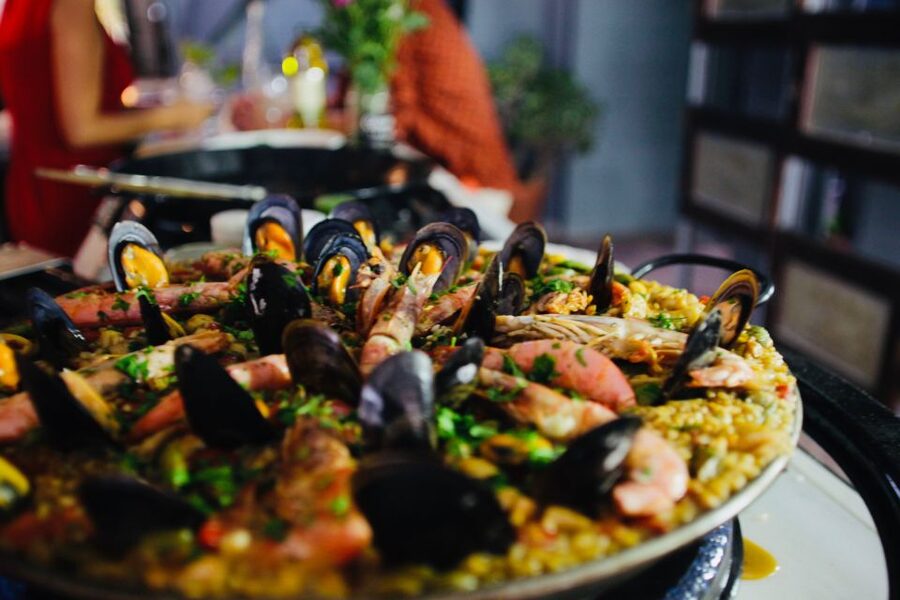 Barcelona: Catalan Paella Cooking Class - Why this paella class is different from a standard Barcelona meal