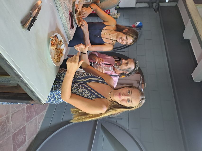 Barcelona: Catalan Paella Cooking Class - The food you make and the photo question
