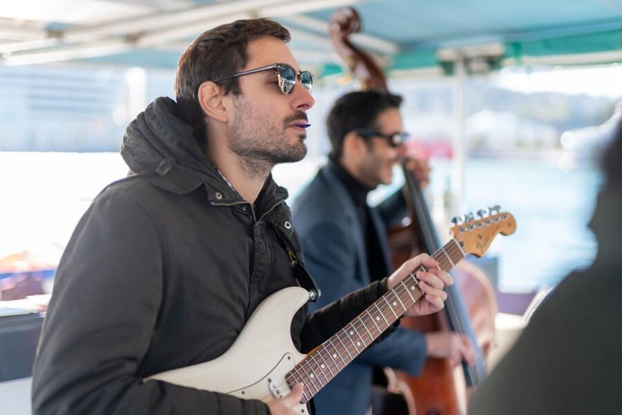 Barcelona: Catamaran Cruise with optional Live Jazz Music - Small details that make the trip better