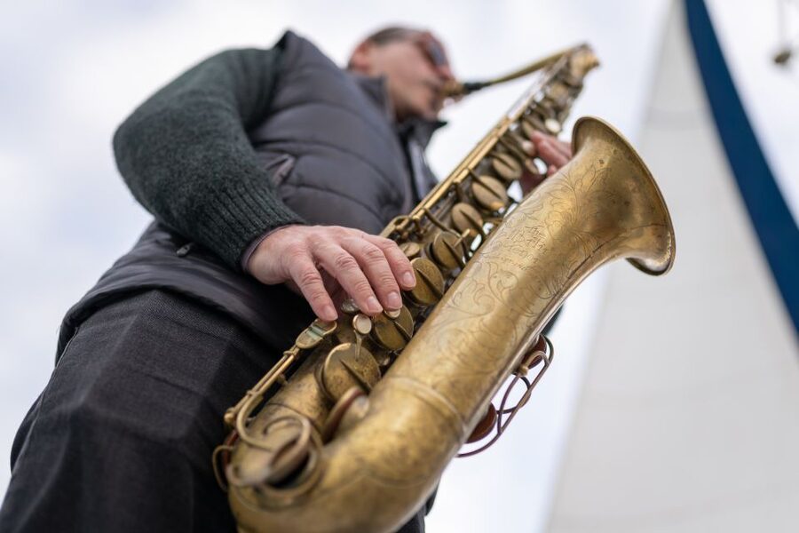 Barcelona: Catamaran Cruise with optional Live Jazz Music - Buying drinks and snacks aboard