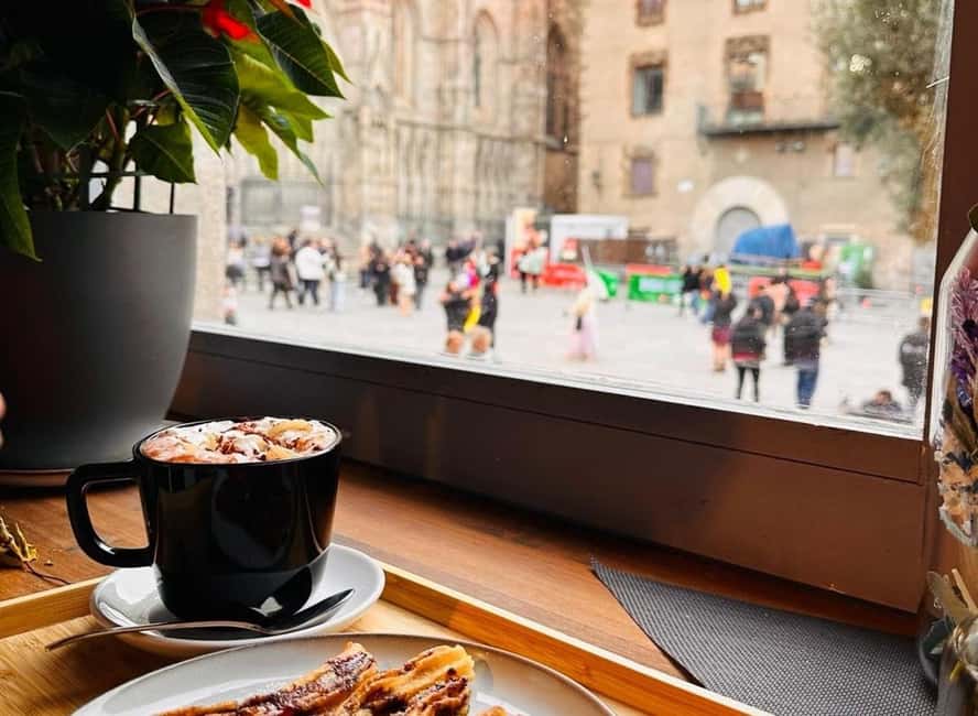 Barcelona Cathedral: Sunrise Tour & Breakfast - The rooftop terraces and the first light over Barcelona