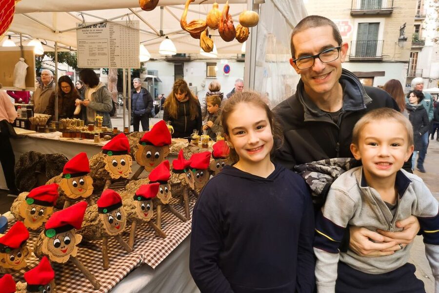 Barcelona: Churros, Hot Chocolate, and Games Family Tour - La Boqueria and the value of a food stop