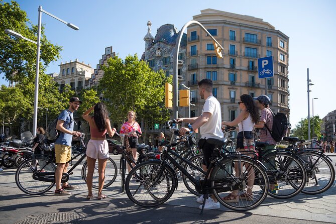 Barcelona City Highlights Bike Tour - What the guides add to the ride